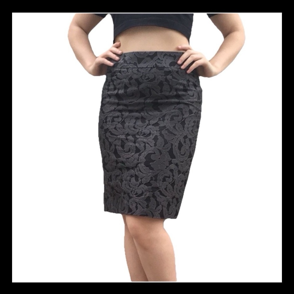 Banana Republic Knee Length Jacquard Black & Grey Fabric Pencil Skirt 2 NWOT